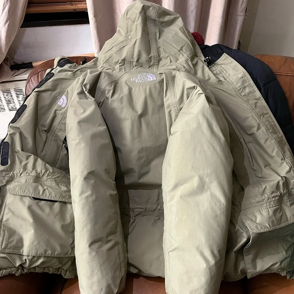 “Old School Retro” 1996 Moss Green North Face Puffer Coat - Picture 8 of 9